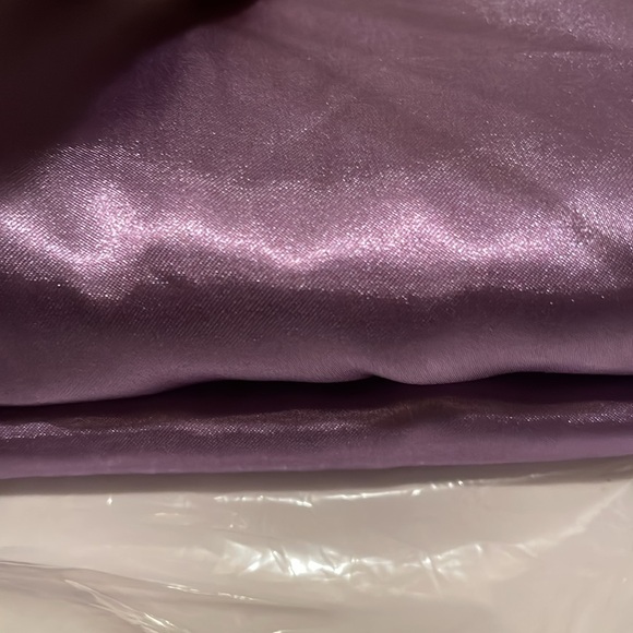 New! Twin XL Satin Sheet Set - Picture 2 of 4